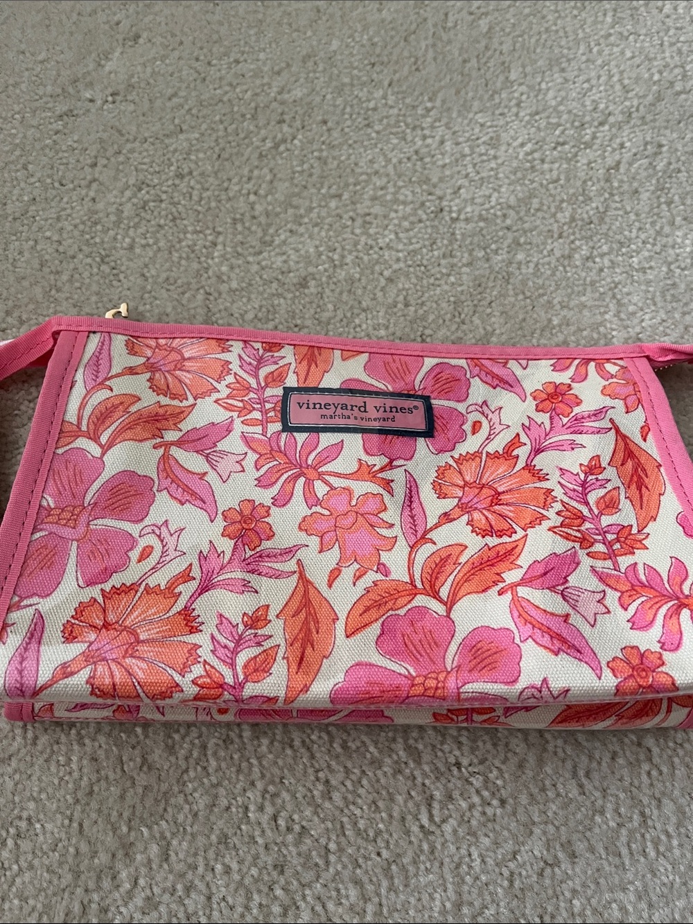 Vineyard Vines Pink & Orange Floral Cosmetic bag or Wristlet! New. Cute.